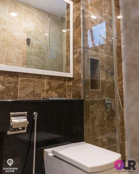 Kediaman Servis untuk Dijual di Paragon Residences @ Straits View - Nicole Pua - Bathroom - PropertyGuru.com.my