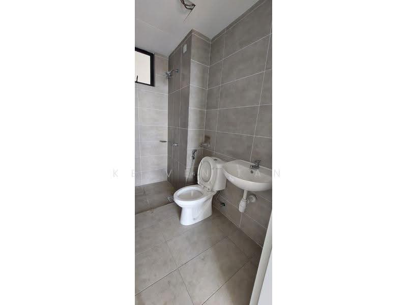 Kondominium untuk Dijual di Mizumi Residences - Kelven Tan - Bathroom - PropertyGuru.com.my