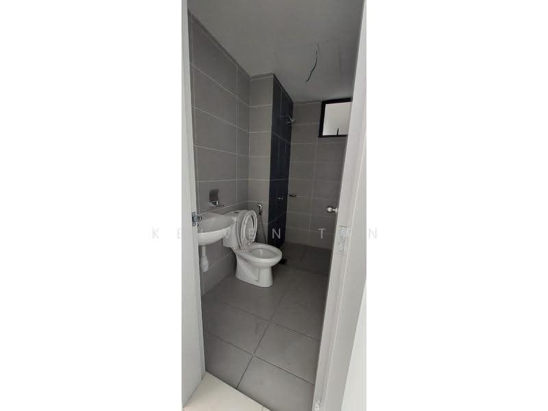 Kondominium untuk Dijual di Mizumi Residences - Kelven Tan - Bathroom - PropertyGuru.com.my