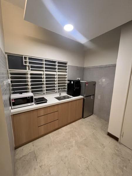 Condominium for Rent at 10 Semantan Suites - Duncan Lee - Kitchen - PropertyGuru.com.my