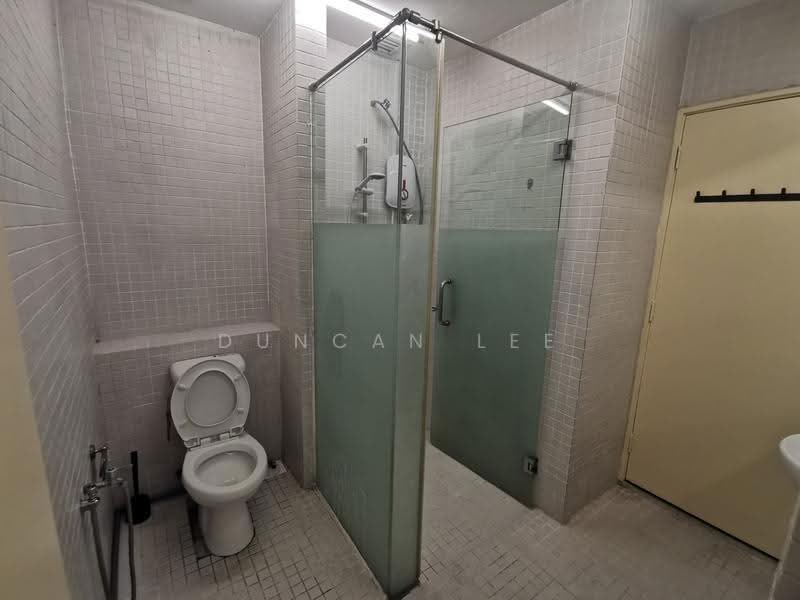 Kondominium untuk Disewa di 10 Semantan Suites - Duncan Lee - Bathroom - PropertyGuru.com.my