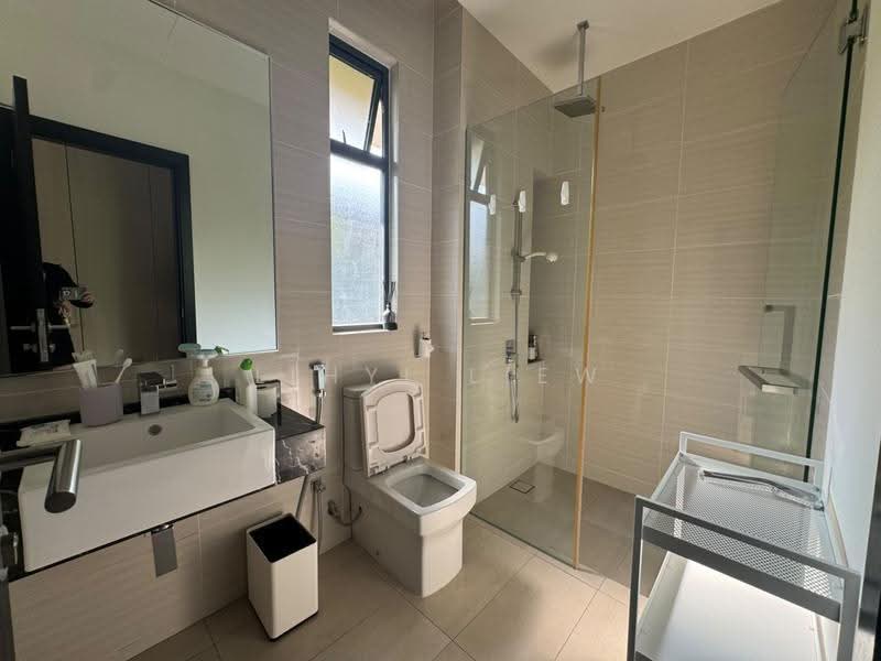 Semi-Detached House for Rent in Leisure Farm (Gelang Patah) - Lihyi Liew - Bathroom - PropertyGuru.com.my