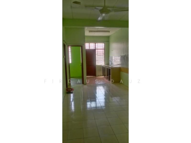 Rumah Teres 1-Tingkat untuk Dijual di Bandar Seri Impian (Kluang) - Firdaus Dauz - Kitchen - PropertyGuru.com.my