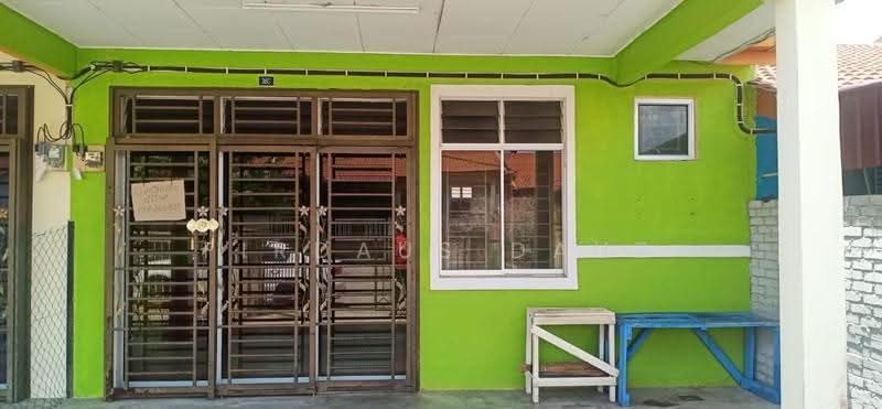 Rumah Teres 1-Tingkat untuk Dijual di Bandar Seri Impian (Kluang) - Firdaus Dauz - Exterior - PropertyGuru.com.my