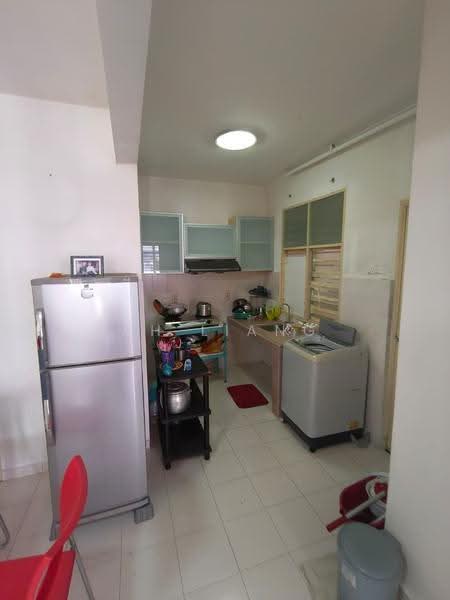 Apartment for Sale at Villa Krystal @ Bandar Selesa Jaya - Ah Liang - Kitchen - PropertyGuru.com.my