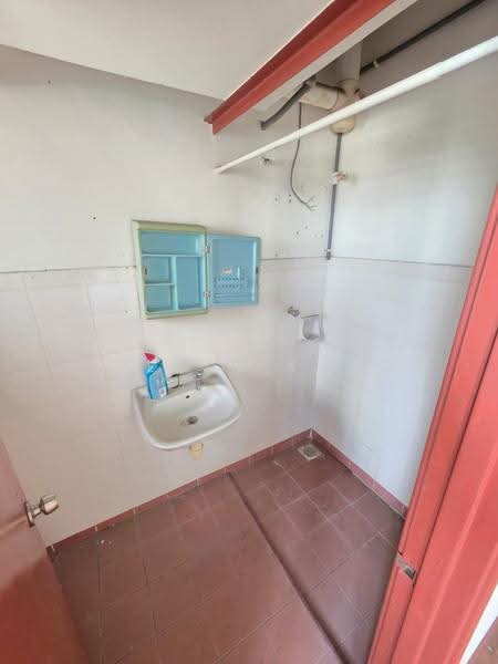 Pangsapuri untuk Dijual di Las Palmas (Nipah) - Evelyn Khoo - Bathroom - PropertyGuru.com.my