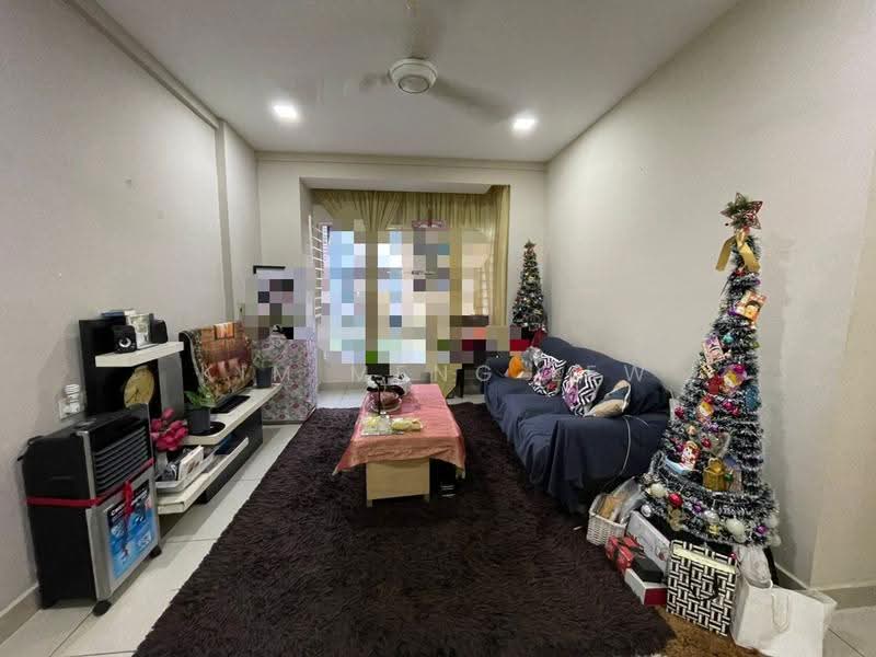 Kondominium untuk Dijual di First Residence (Residensi Unggul) - Kim Meng Lew - Living Room - PropertyGuru.com.my