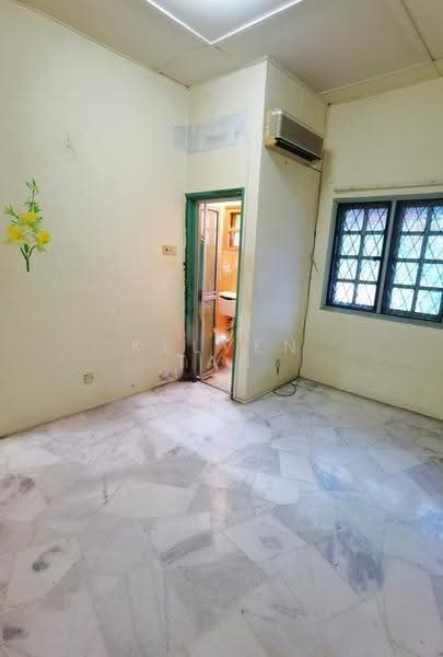 Apartment for Sale at Taman Daya Shop Apartment - Kelven Tan - Interior - PropertyGuru.com.my