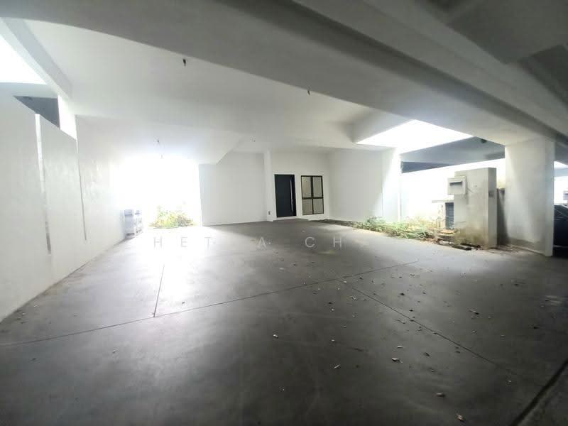 Banglo Lot Kosong untuk Dijual di Ampang (Kuala Lumpur) - Hetha Chan - Car Park - PropertyGuru.com.my