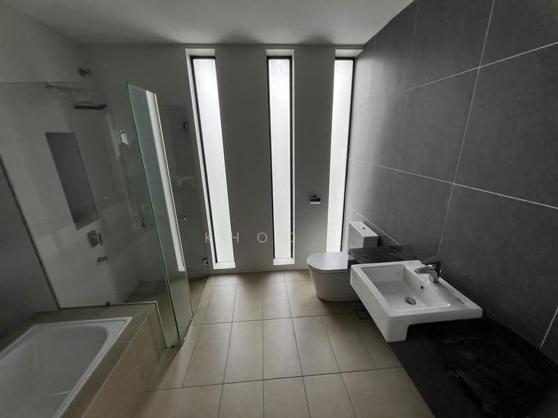 Rumah Berkembar untuk Dijual di Johor Bahru (Johor) - Khoo . - Bathroom - PropertyGuru.com.my