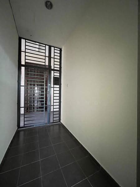 Pangsapuri untuk Dijual di Zennith Suites (Pangsapuri Kebun Teh) - Ah Liang - Entrance - PropertyGuru.com.my