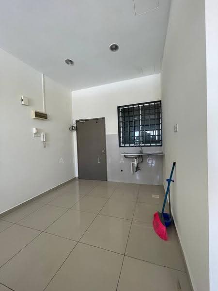 Pangsapuri untuk Dijual di Zennith Suites (Pangsapuri Kebun Teh) - Ah Liang - Kitchen - PropertyGuru.com.my