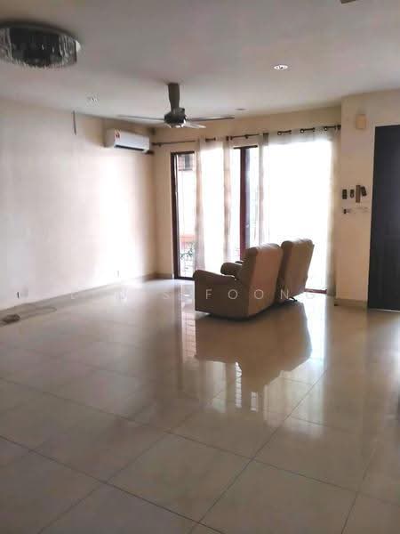Rumah Teres untuk Dijual di Laman Rimbunan (Kepong) - Louis Foong - Living Room - PropertyGuru.com.my