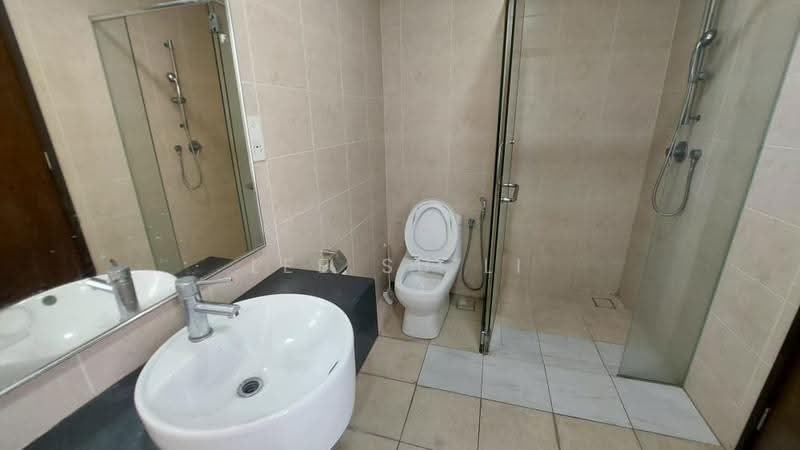 Kondominium untuk Dijual di Nautica Lake Suites - Lee Su Li - Bathroom - PropertyGuru.com.my