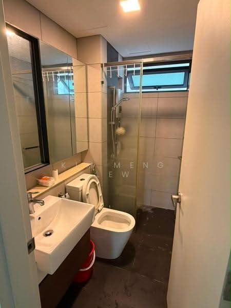 Service Residence for Sale at Three33 Residence - Kim Meng Lew - Bathroom - PropertyGuru.com.my