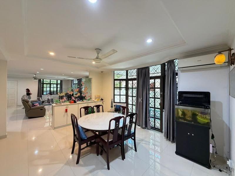 Rumah Berkembar untuk Dijual di Minden Heights (Gelugor) - Ronald Kee - Living Room - PropertyGuru.com.my