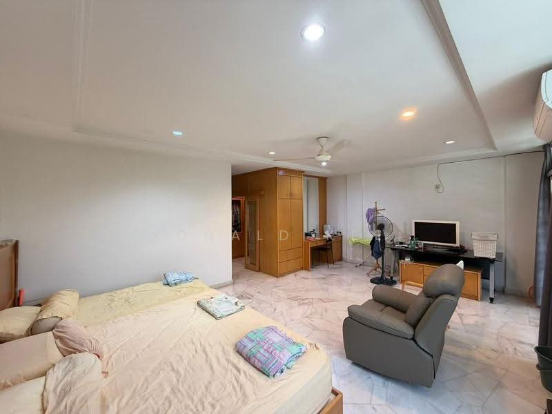 Rumah Berkembar untuk Dijual di Minden Heights (Gelugor) - Ronald Kee - Bedroom - PropertyGuru.com.my