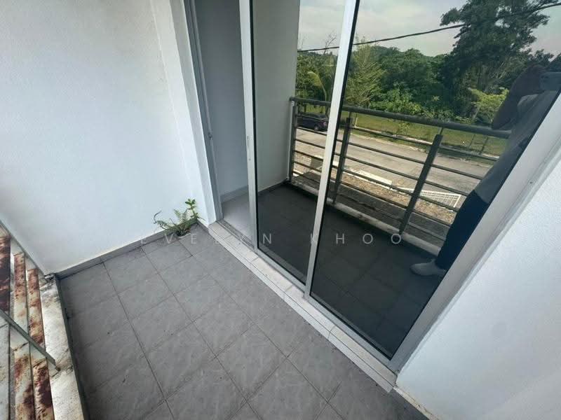 Rumah Teres 2-Tingkat untuk Dijual di Saujana Rawang (Rawang) - Evelyn Khoo - Balcony - PropertyGuru.com.my