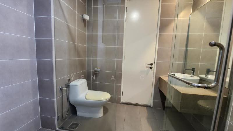 Condominium for Rent at Chymes Condo @ Gurney KL (Faber Antara Condominium) - Yen Alice - Master Bathroom - PropertyGuru.com.my