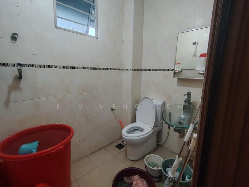 2-storey Terraced House for Sale in Taman Bukit Maluri (Kepong) - Kim Meng Lew - Bathroom - PropertyGuru.com.my