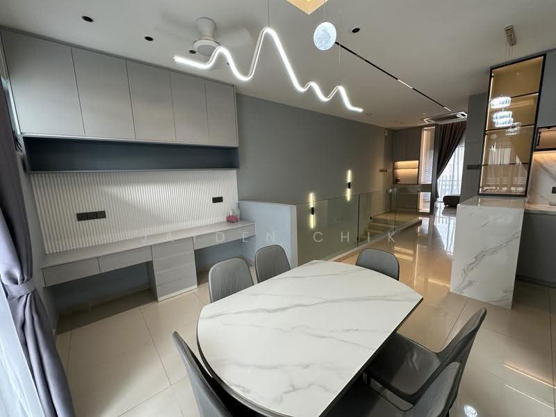 Kondominium untuk Disewa di Resilion Residence - Jayden Chik - Dining Room - PropertyGuru.com.my