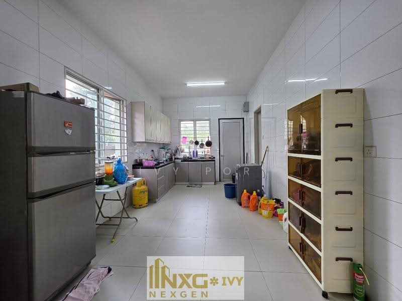 3-storey Terraced House for Sale in Bandar Botanic (Klang) - Ivy Por - Kitchen - PropertyGuru.com.my