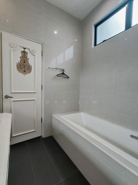 Semi-Detached House for Sale in Bukit Indah (Iskandar Puteri (Nusajaya)) - John Lim - Bathroom - PropertyGuru.com.my