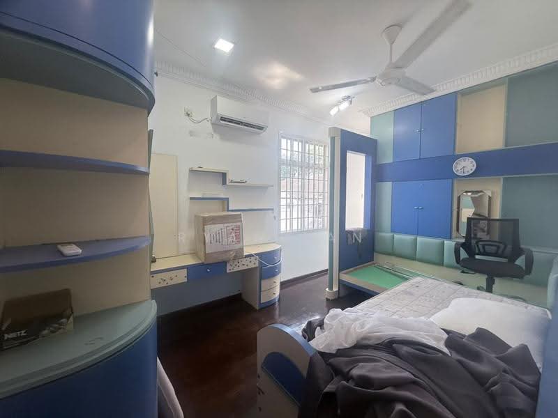 Rumah Teres 2-Tingkat untuk Dijual di Taman Molek (Johor Bahru) - Ryan Tan - Bedroom - PropertyGuru.com.my