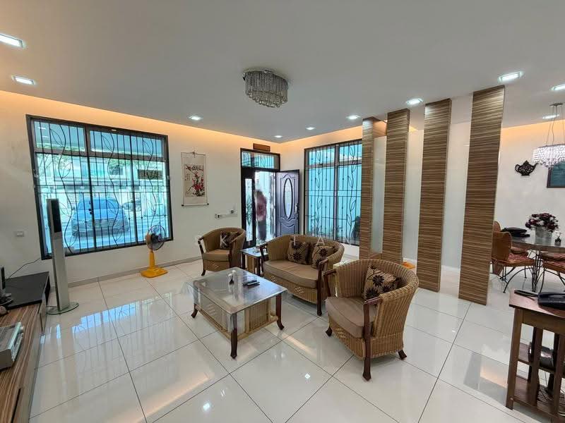 2-storey Terraced House for Sale in Setia Tropika (Johor Bahru) - Sky Tan - Living Room - PropertyGuru.com.my