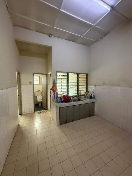 Rumah Teres 1-Tingkat untuk Dijual di Kepong Baru (Kepong) - Kim Meng Lew - Kitchen - PropertyGuru.com.my