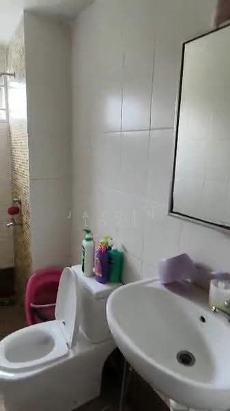 Kondominium untuk Disewa di Suasana Lumayan - Jayden Loke - Bathroom - PropertyGuru.com.my