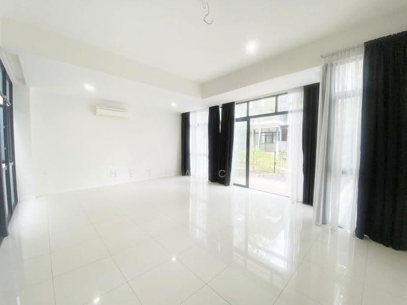 3-storey Terraced House for Sale in Ampang (Kuala Lumpur) - Hetha Chan - Living Room - PropertyGuru.com.my
