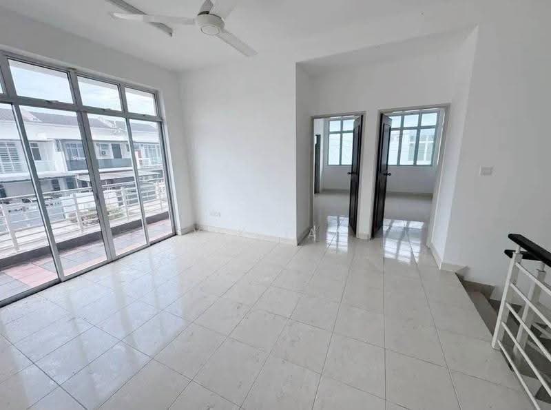 Rumah Teres 2-Tingkat untuk Dijual di Bandar Uda Utama (Johor Bahru) - Yik Tat - Living Room - PropertyGuru.com.my