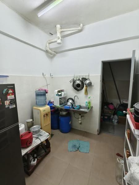 Flat for Sale at Taman Bukit Emas - Tony Low - Kitchen - PropertyGuru.com.my