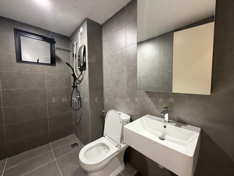 Kondominium untuk Disewa di D'Terra Residences - Shareen Kwan - Bathroom - PropertyGuru.com.my