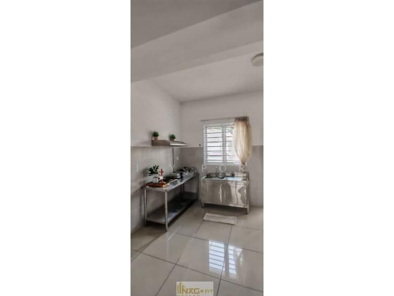 Rumah Teres 2-Tingkat untuk Disewa di Telok Panglima Garang (Selangor) - Ivy Por - Kitchen - PropertyGuru.com.my