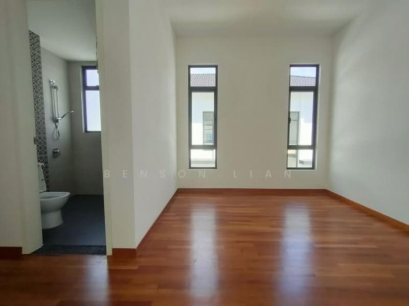 Bungalow House for Rent in Kuala Selangor (Selangor) - Benson Lian - Bathroom - PropertyGuru.com.my
