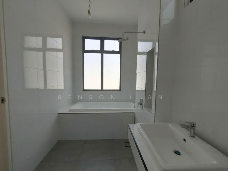 Bungalow House for Rent in Kuala Selangor (Selangor) - Benson Lian - Bathroom - PropertyGuru.com.my