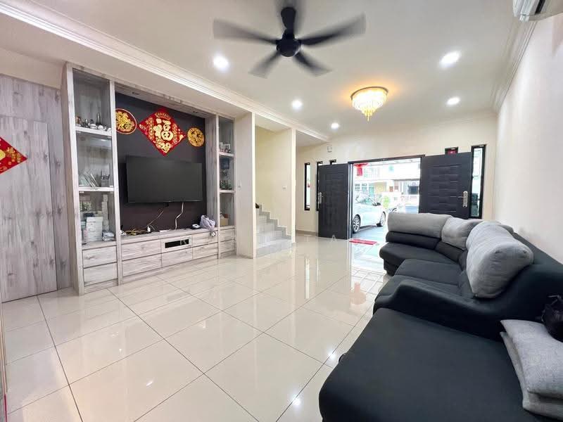 Rumah Teres untuk Dijual di Masai (Johor) - Ryan Tan - Living Room - PropertyGuru.com.my