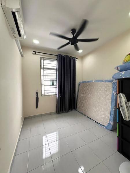 Rumah Teres untuk Dijual di Masai (Johor) - Ryan Tan - Bedroom - PropertyGuru.com.my