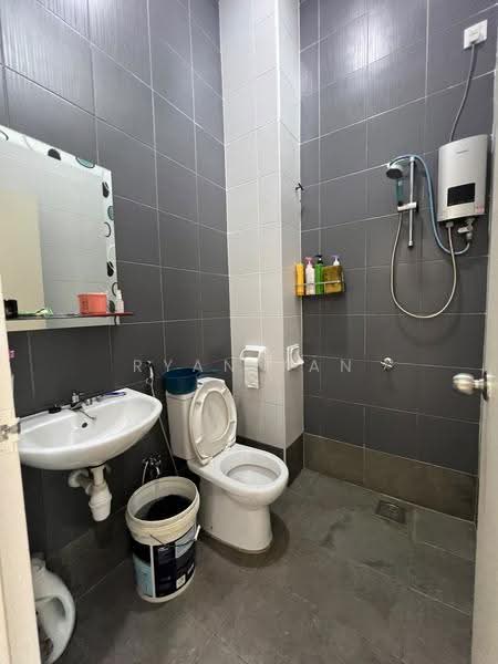 Rumah Teres untuk Dijual di Masai (Johor) - Ryan Tan - Bathroom - PropertyGuru.com.my