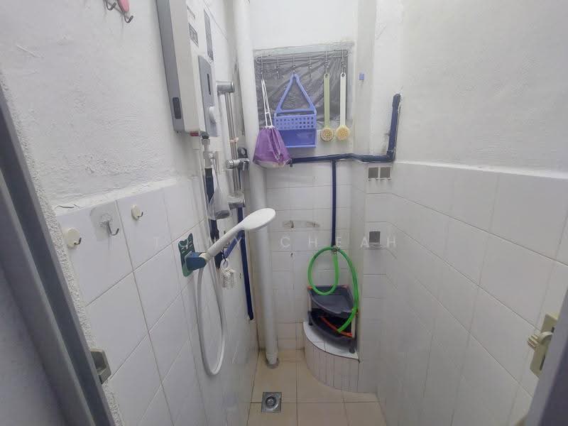 Flat for Sale at Desa Intan - Tony Cheah - Bathroom - PropertyGuru.com.my