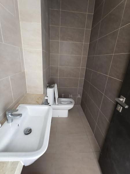 Rumah Teres 3-Tingkat untuk Dijual di Taman Melawati (Ulu Kelang) - Hetha Chan - Bathroom - PropertyGuru.com.my