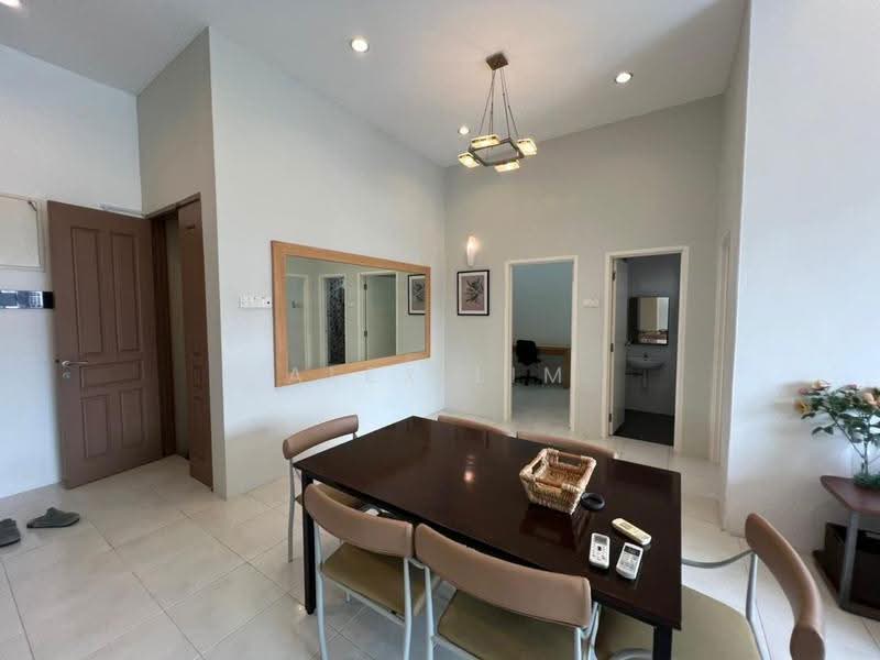 Kondominium untuk Disewa di Bayswater Resort Condominium - Alex Lim - Dining Room - PropertyGuru.com.my