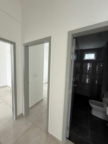 Kondominium untuk Dijual di Lucerne Residences - Ben Liau - Corridor - PropertyGuru.com.my