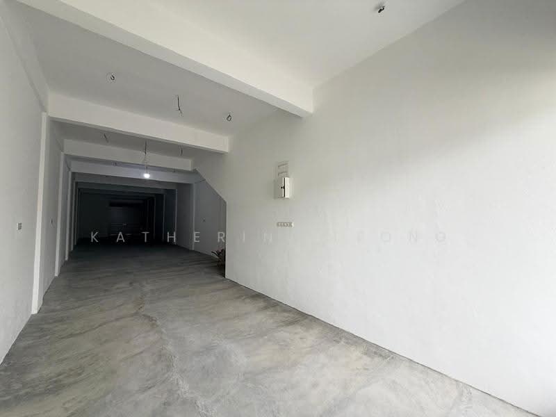 Shop for Rent in Rawang (Selangor) - Katherine Leong - Interior - PropertyGuru.com.my