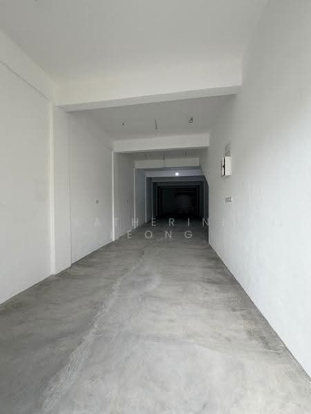 Shop for Rent in Rawang (Selangor) - Katherine Leong - Corridor - PropertyGuru.com.my