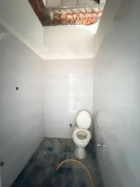 Shop for Rent in Rawang (Selangor) - Katherine Leong - Bathroom - PropertyGuru.com.my