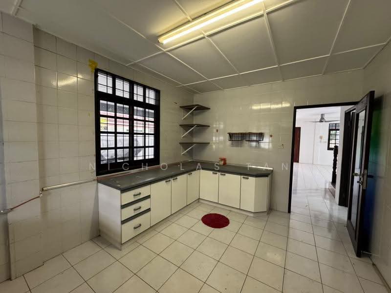 Rumah Teres 2-Tingkat untuk Dijual di Kuching (Sarawak) - Nicholas Tan - PropertyGuru.com.my