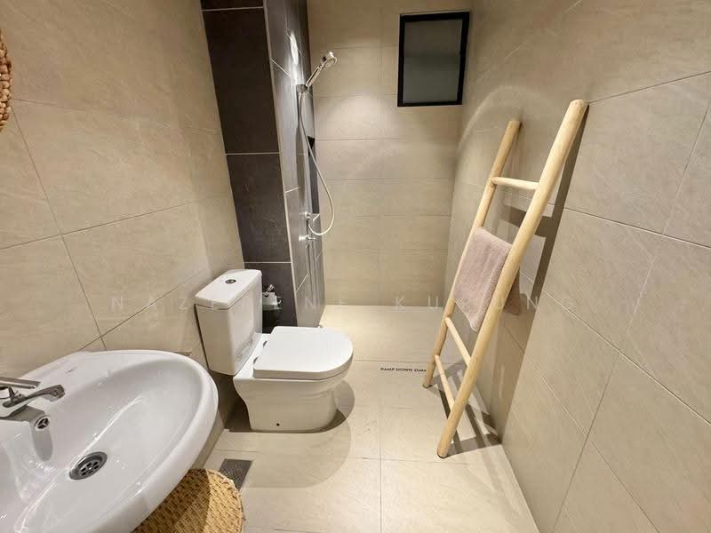 Kondominium untuk Dijual di Hana Hills - Nazerene Kurung - Bathroom - PropertyGuru.com.my